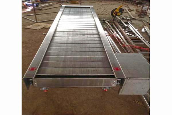 板鏈輸送機(jī) 板鏈輸送機(jī)